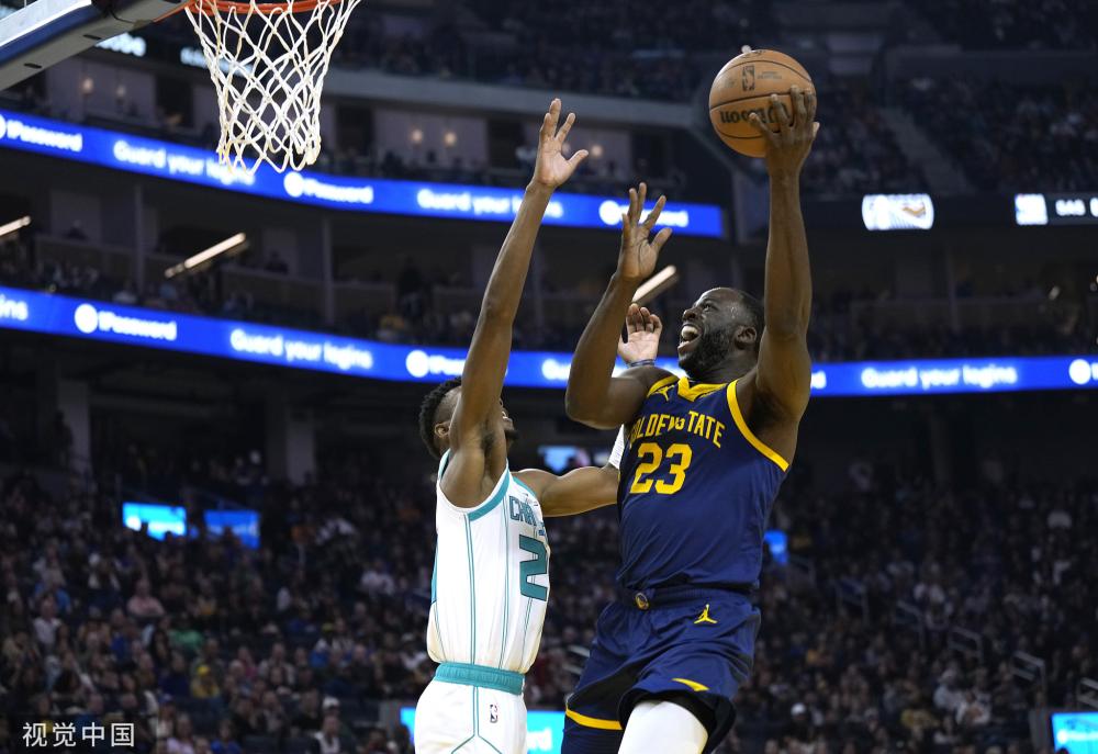 显示了年轻 显示了年轻