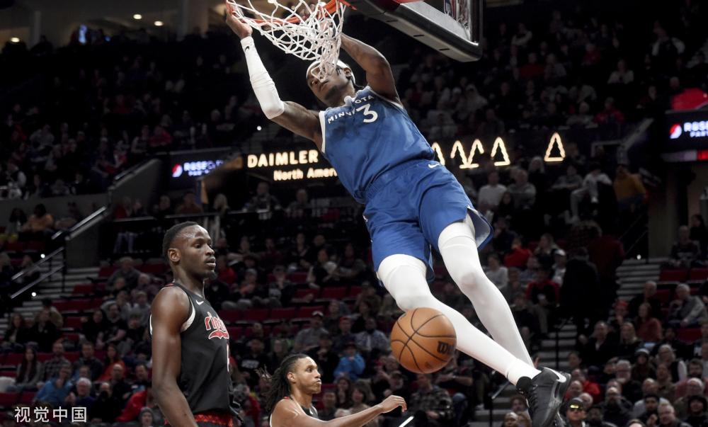 场时展现出 场时展现出