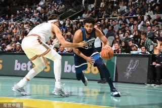 往往与球员 往往与球员